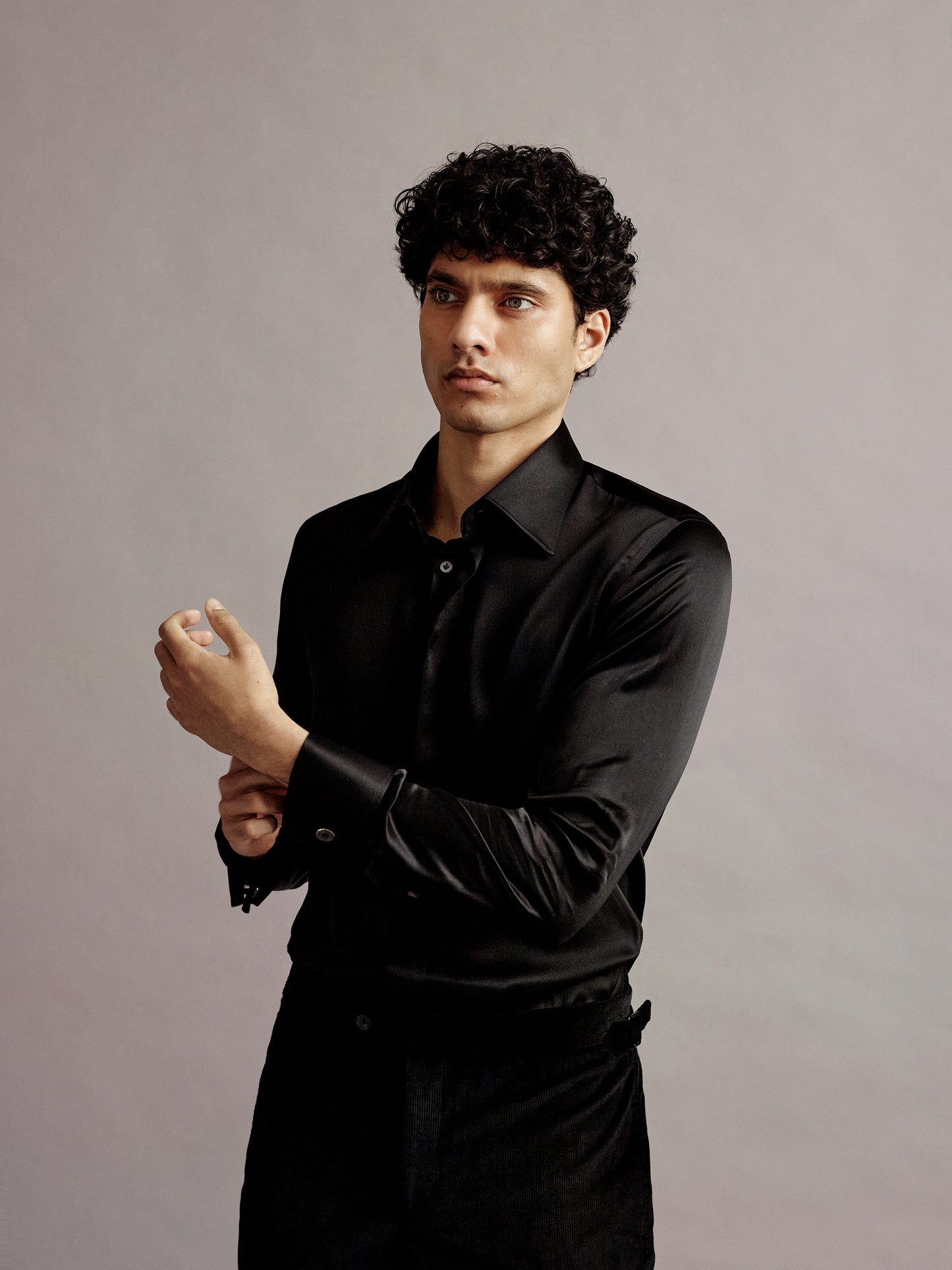 Silk Lecce Collar Fly Front Shirt Black Mid Crop Model Image