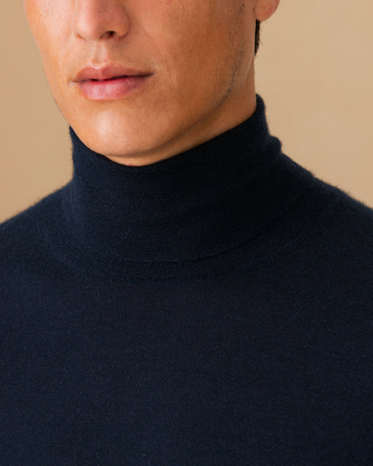 Cashmere Silk Extrafine Roll Neck Sweater Navy Neck Model Image