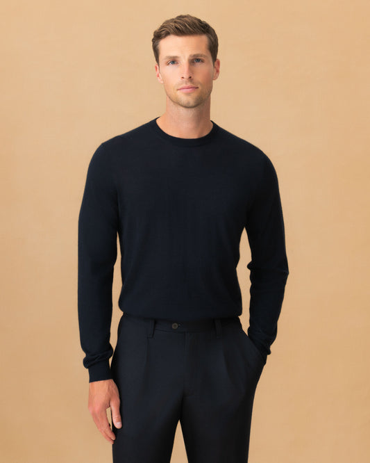 Cashmere Silk Extrafine Crew Neck Sweater Dark Navy Cropped Model Image