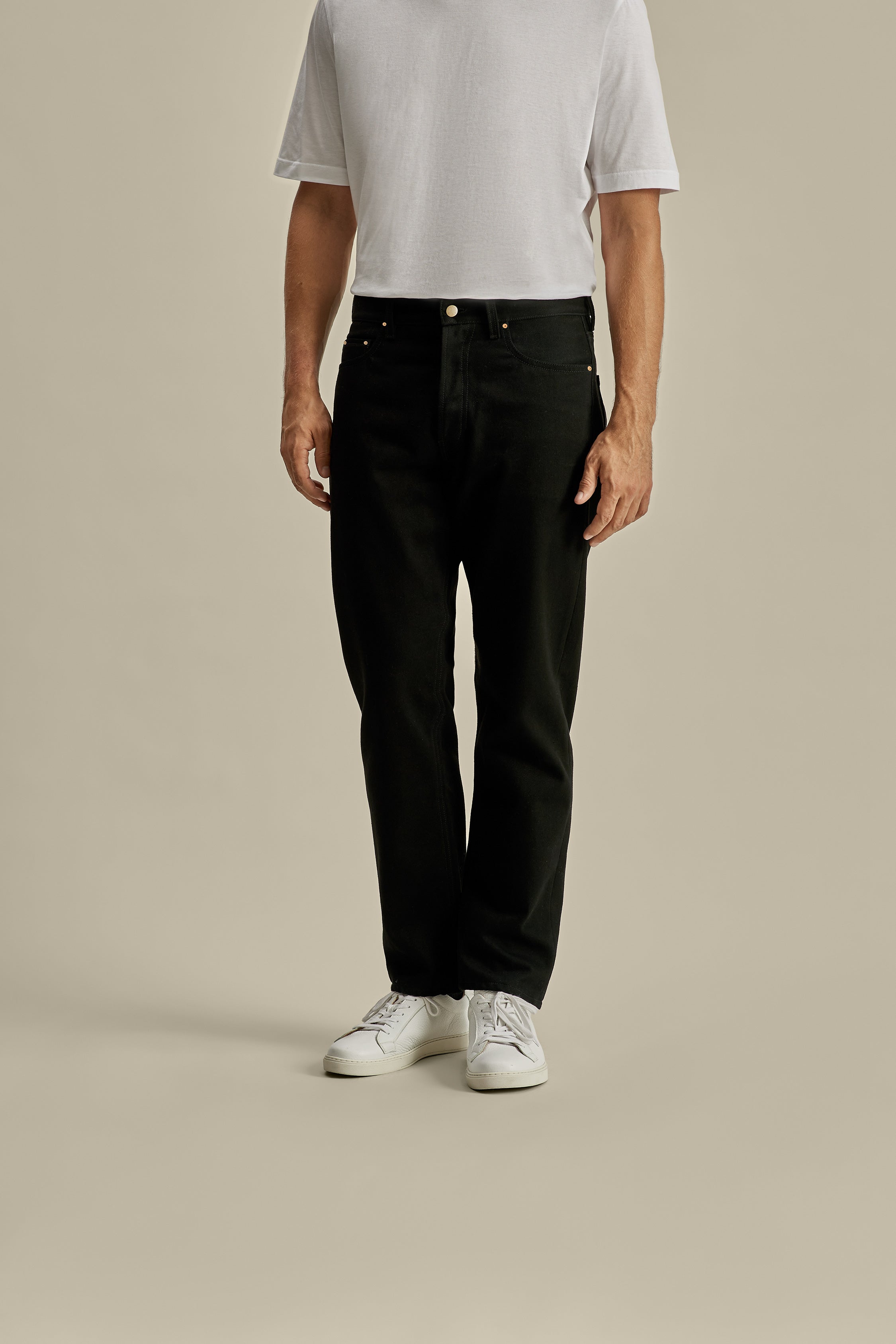 Denim Easy Fit Jeans Black Model Cropped Front Image