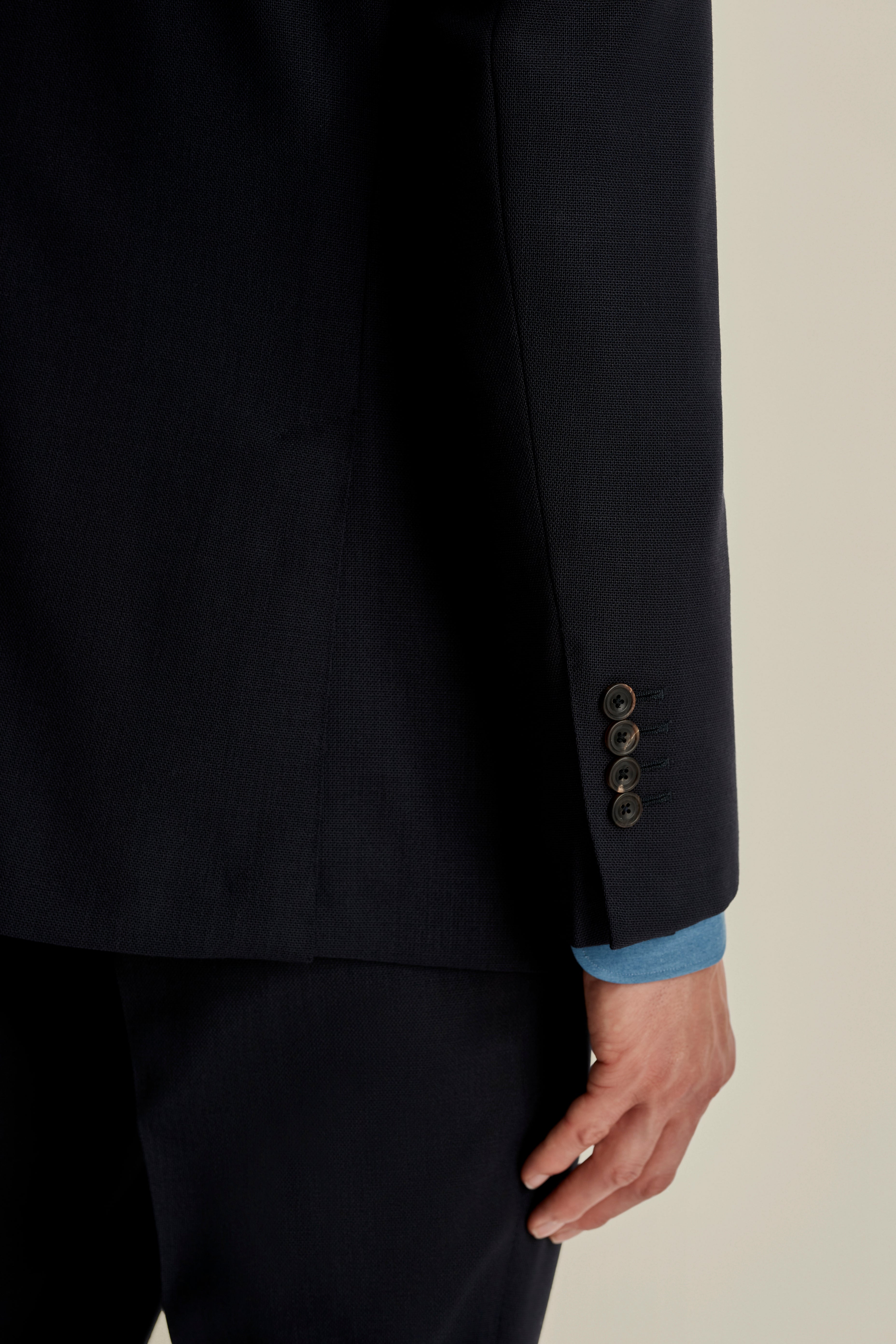 Wool Single Breasted Wide Peak Lapel Suit Navy Detail Model Image