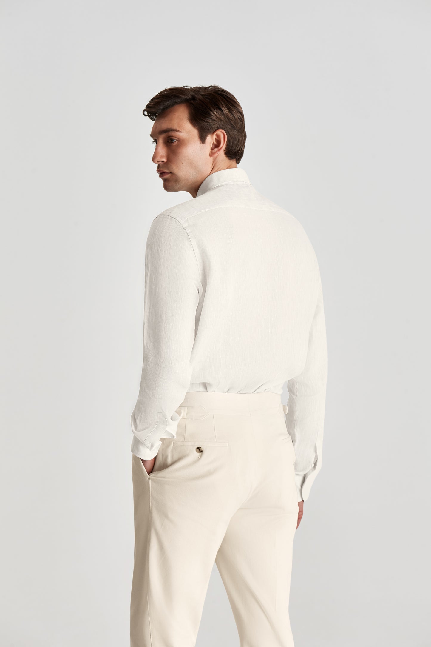 Cutaway Collar Linen Shirt Beige Model Back Crop Image
