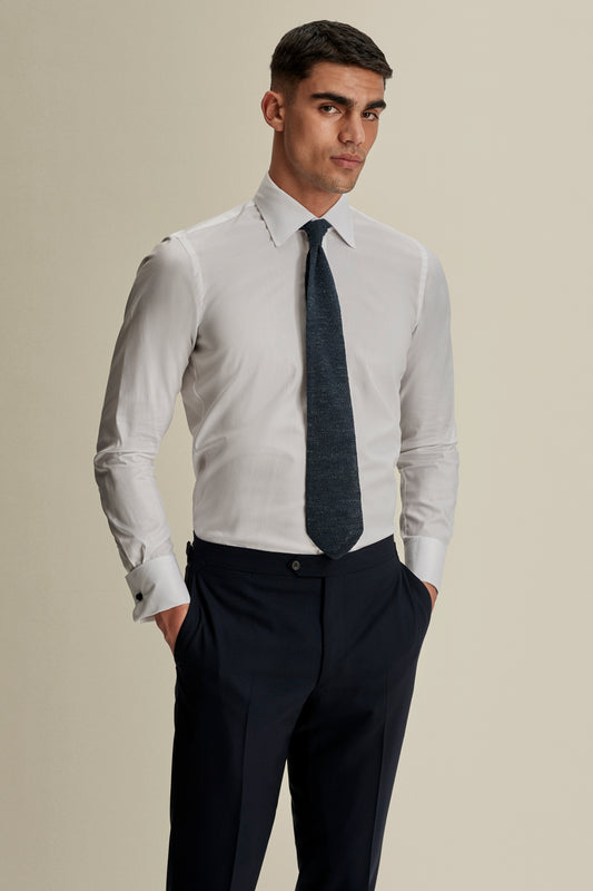 Knitted Linen Tie Darkest Navy Model Image