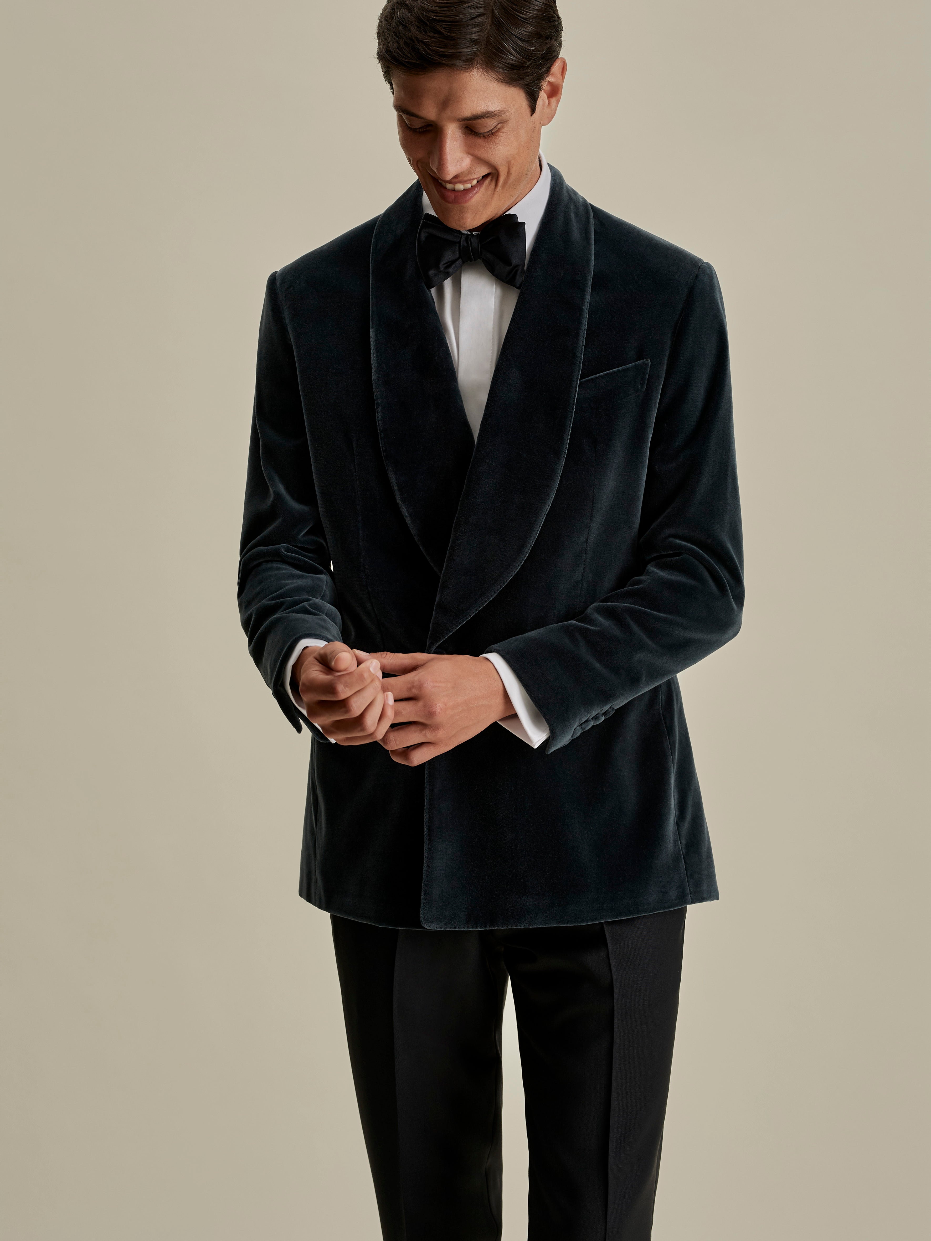 Velvet Double Breasted Shawl Lapel Dinner Jacket Model Crop Image