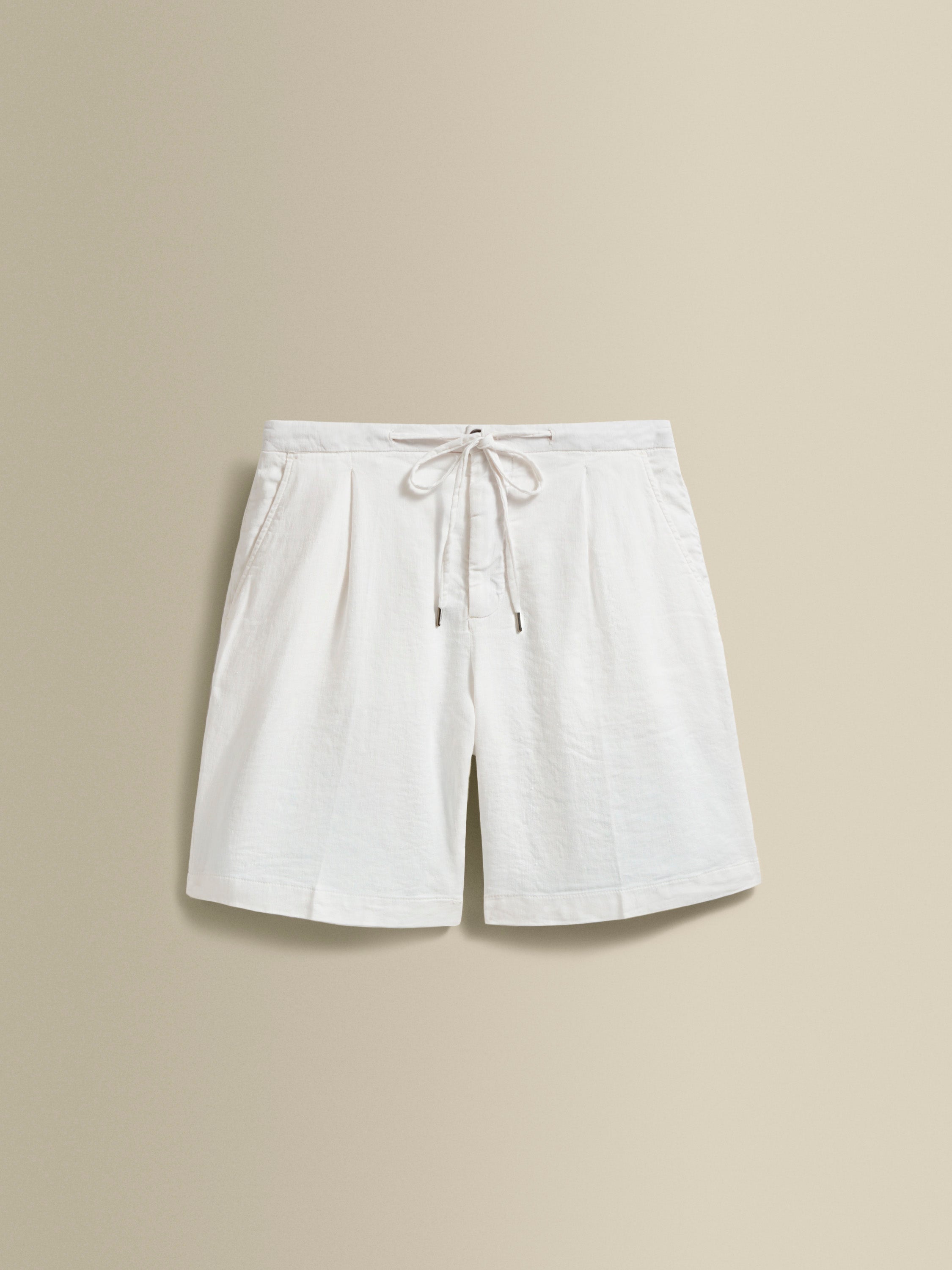 Linen Jersey Pleated Shorts White Product Image