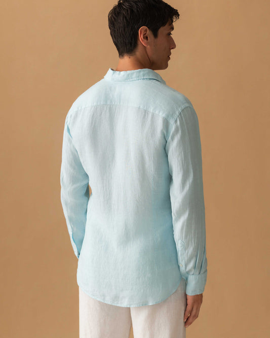 Linen Cutaway Collar Shirt Pale Blue Model Back Image