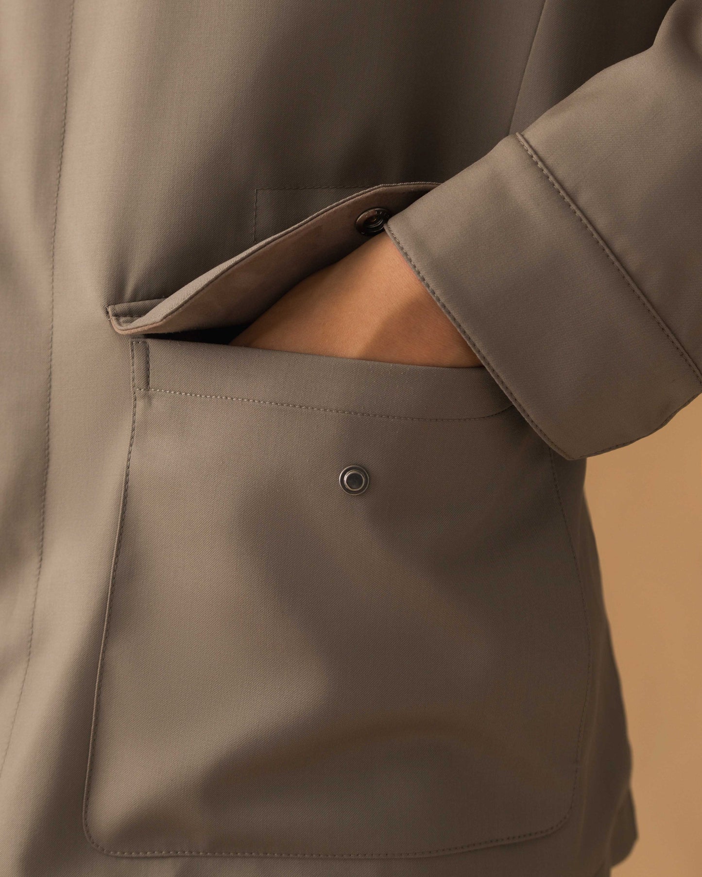 Technical Wool Field Jacket Taupe Model Pocket Image