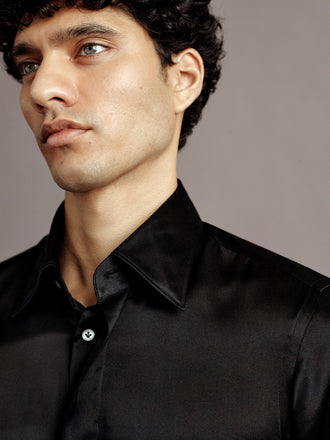 Silk Lecce Collar Fly Front Shirt Black Detail Model Image