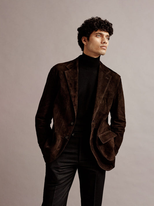 Merino Wool Extrafine Roll Neck Sweater Black Mid Crop Model Image