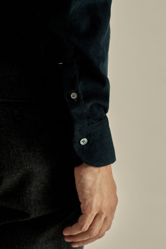 Corduroy Cutaway Collar Shirt Navy Model Sleeve Image