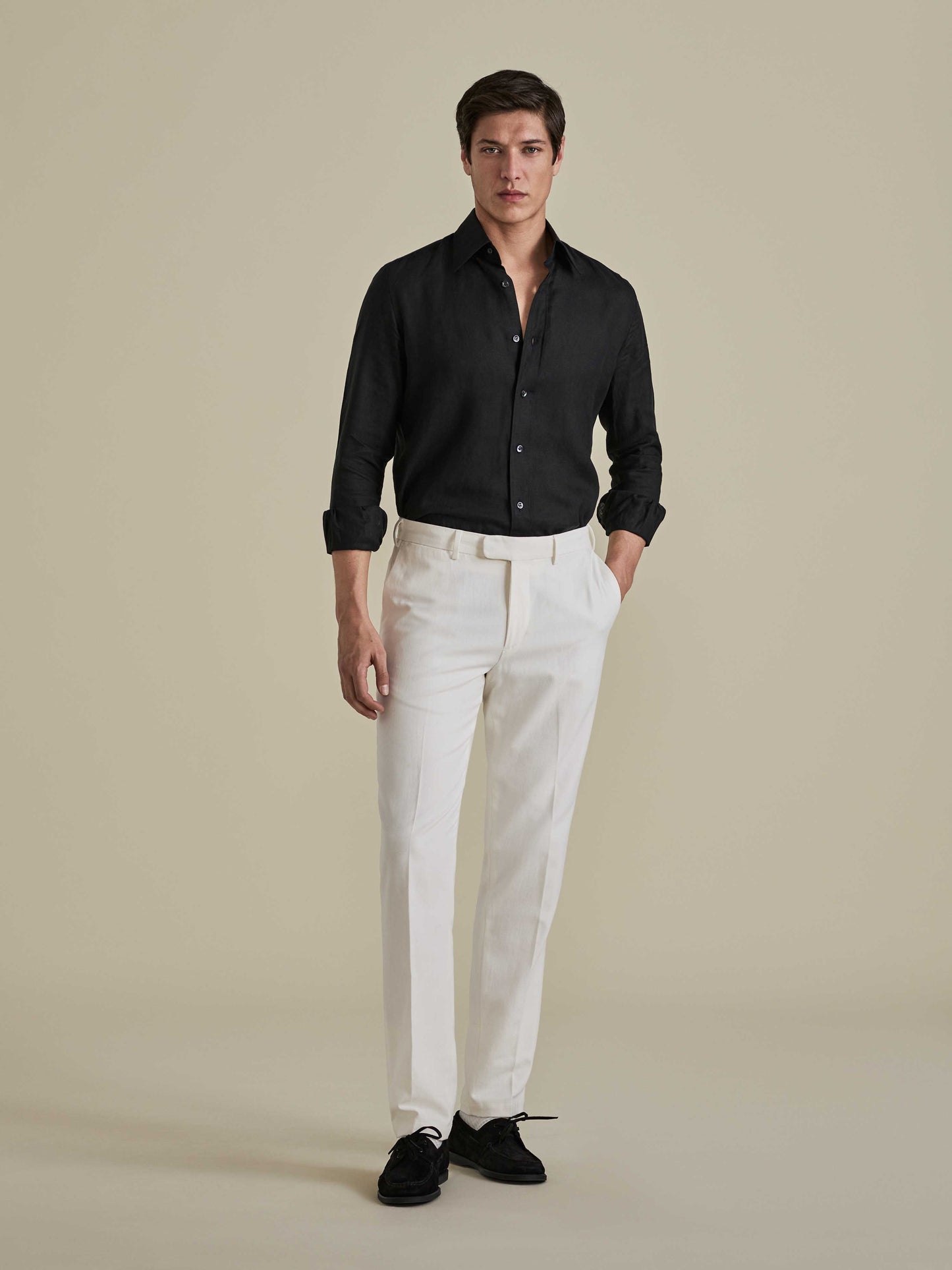 Linen Point Collar Shirt Black Model Image