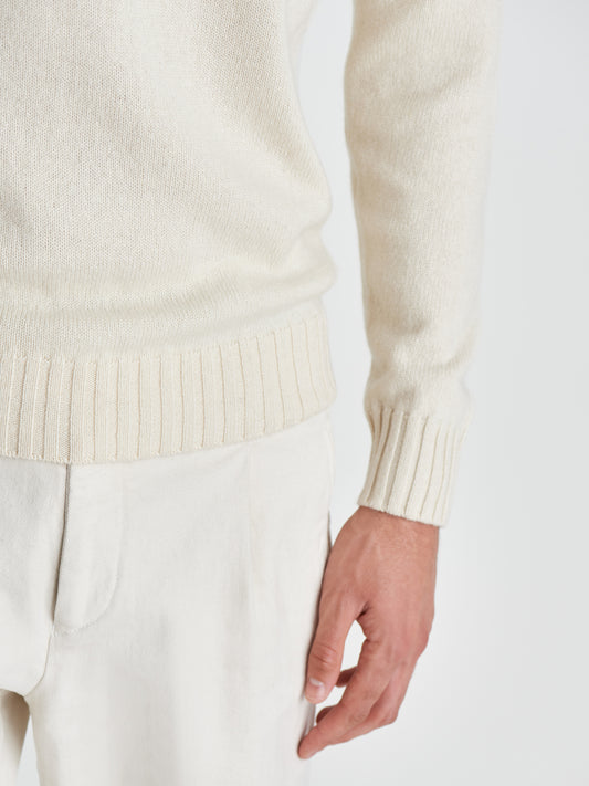 Cashmere Crew Neck Sweater Off-White Detail Model Image