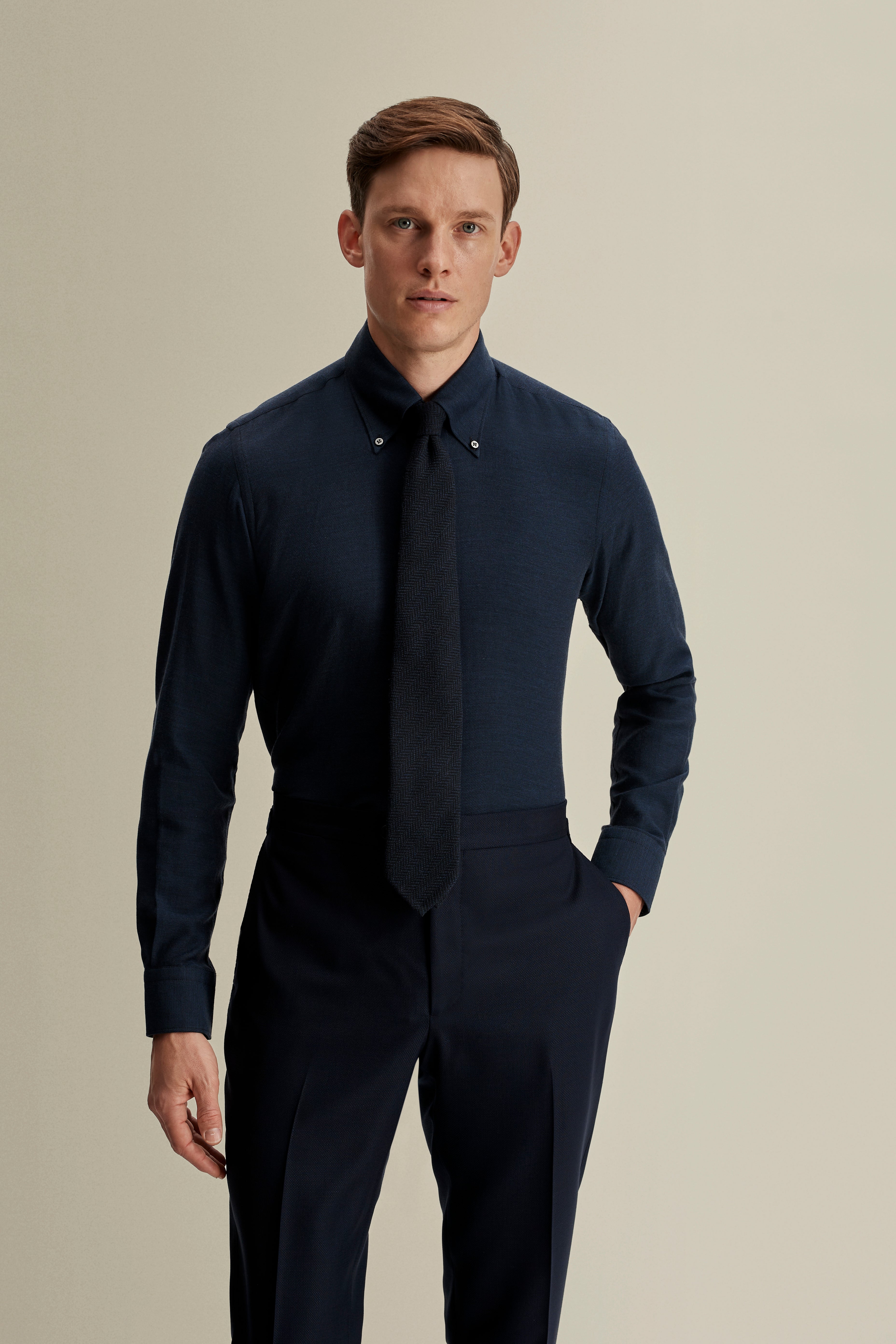 Wool Herringbone Tie Navy Model Crop Image