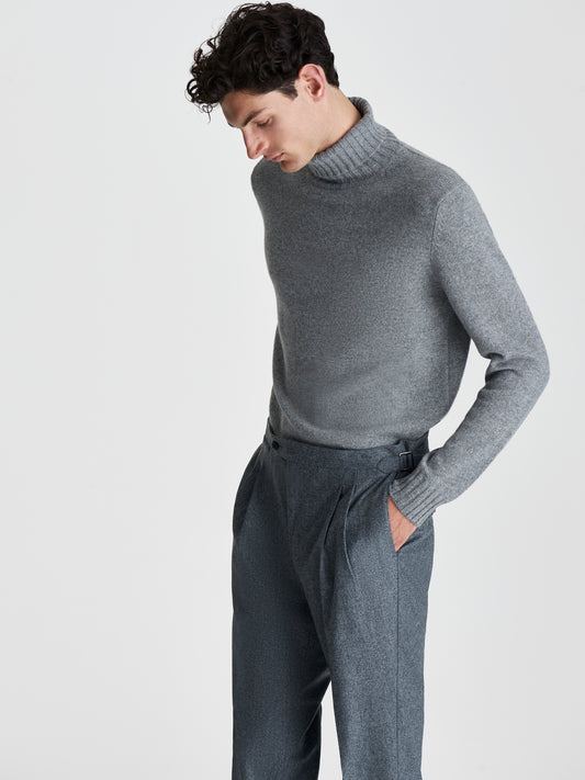 Cashmere Roll Neck Sweater Grey Mid Crop Model Image