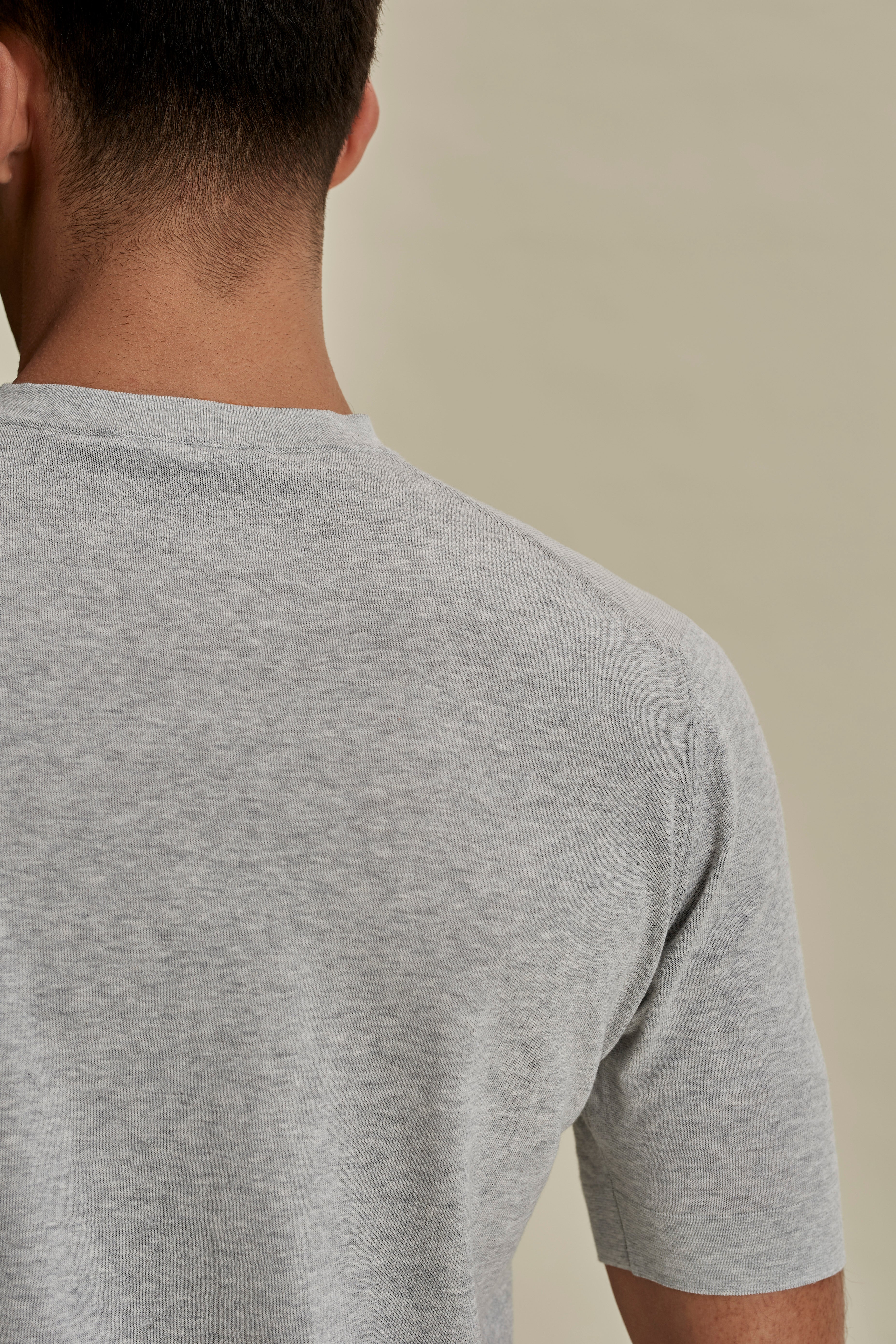 Crepe Cotton T-Shirt Grey Detail Model Image