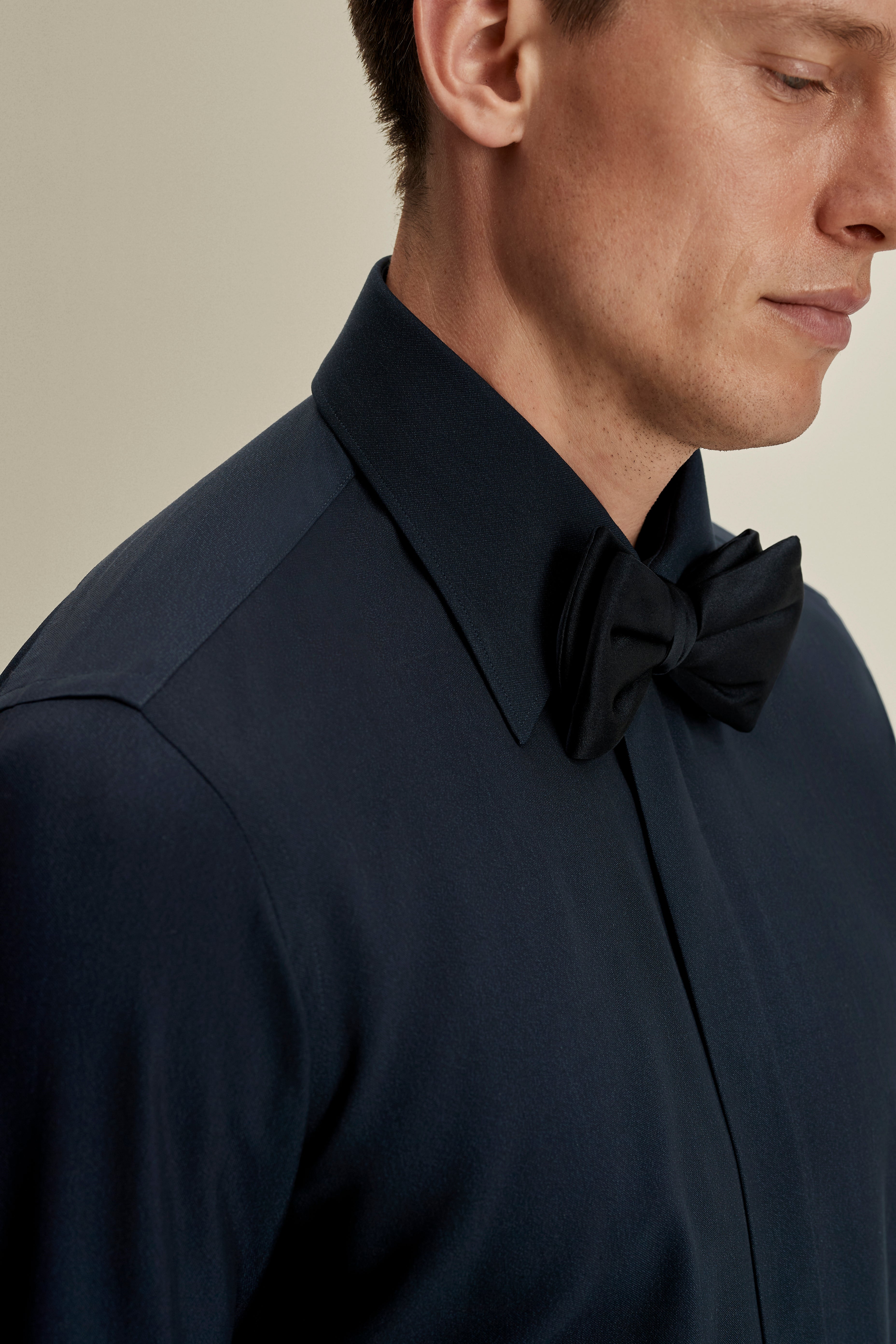 Wool Silk Dress Shirt Midnight Navy Model Detail Image