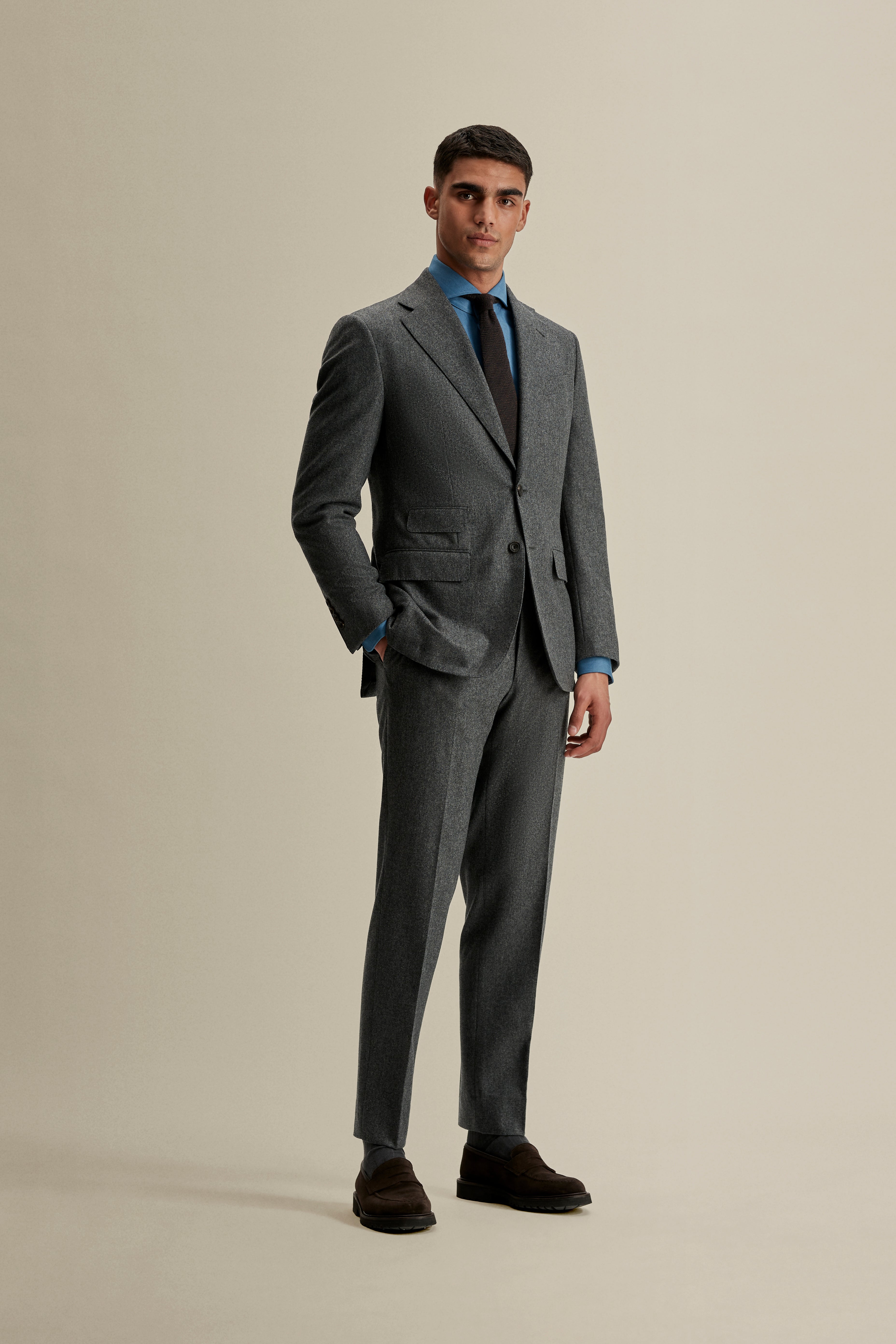Flannel Single Breasted Wool Suit Grey Model Full Length image