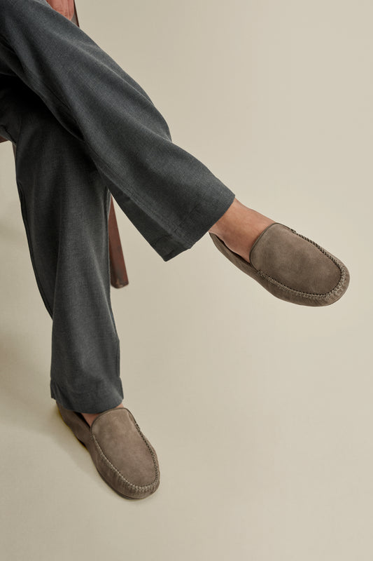 Cashmere Lined Suede Slippers Brown Model Image