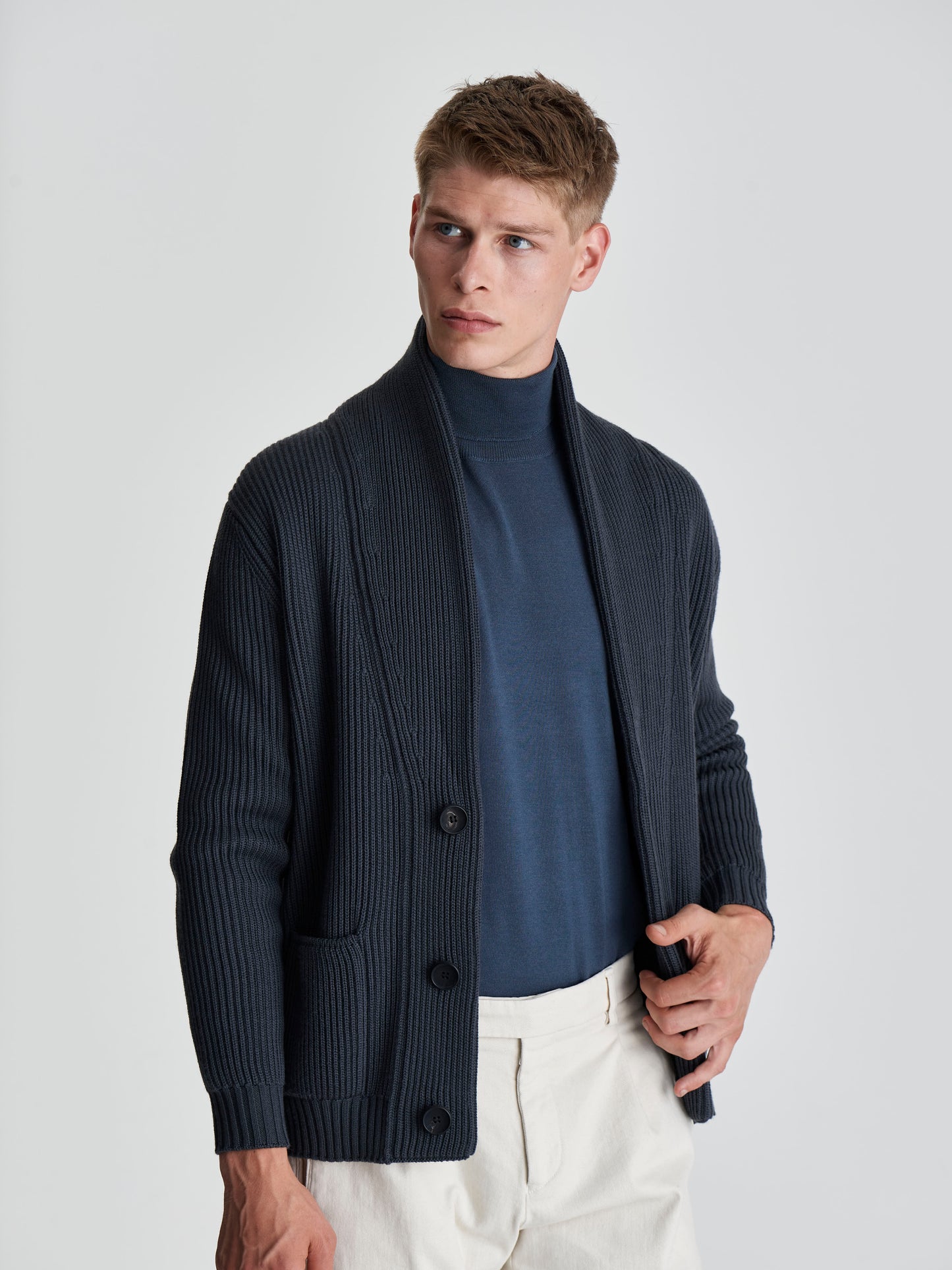 Merino Wool Single Breasted Shawl Cardigan Steel Cropped Model Image