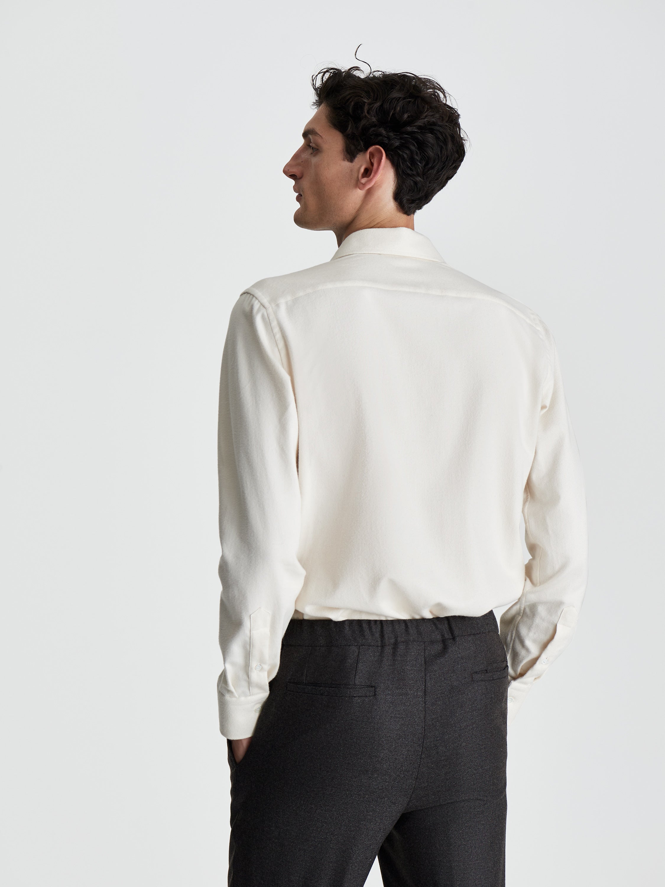 Flannel Cutaway Collar Shirt Oat Cropped Model Image