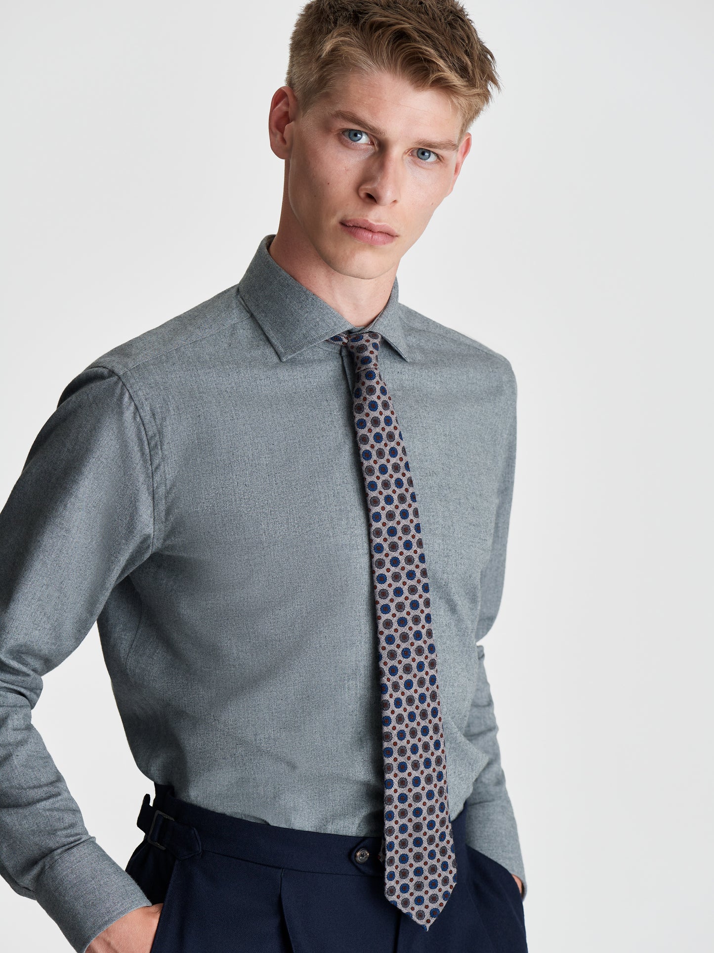Flannel Cutaway Collar Shirt Slate Grey Cropped Model Image