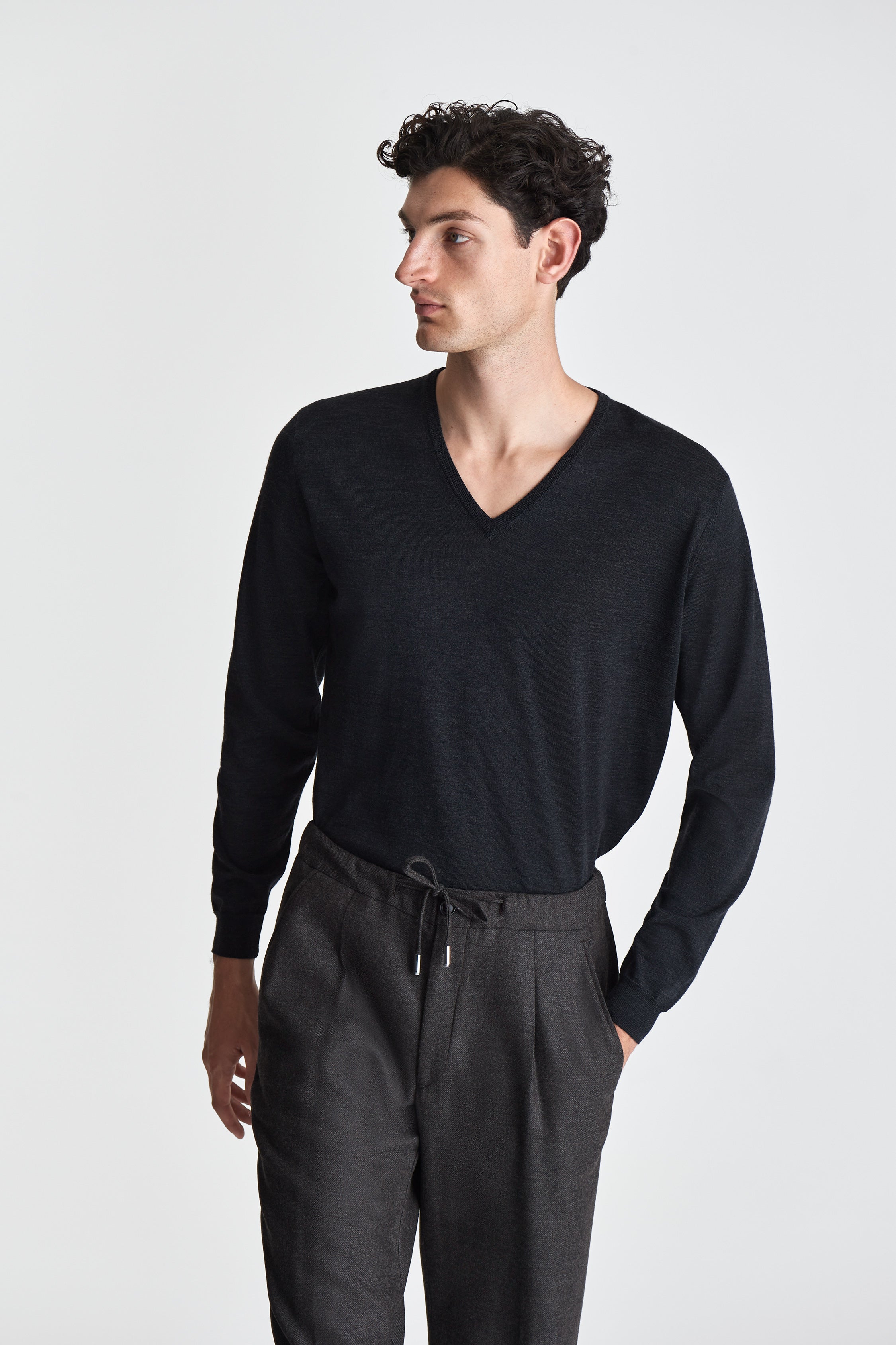 Merino Wool Extrafine V-Neck Sweater Grey Model Cropped Image
