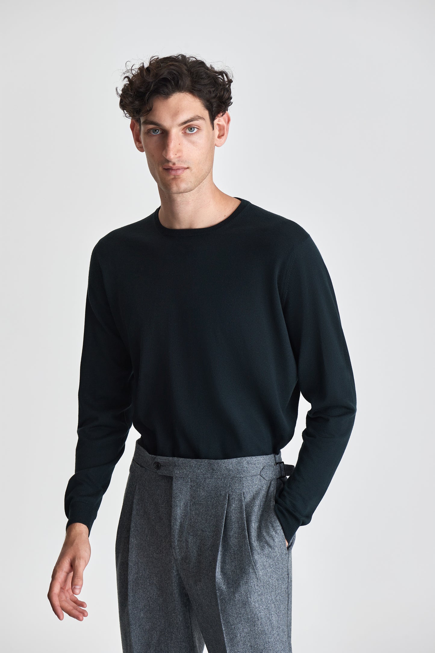 Merino Wool Extrafine Crew Neck Sweater Forest Green Model Cropped Image