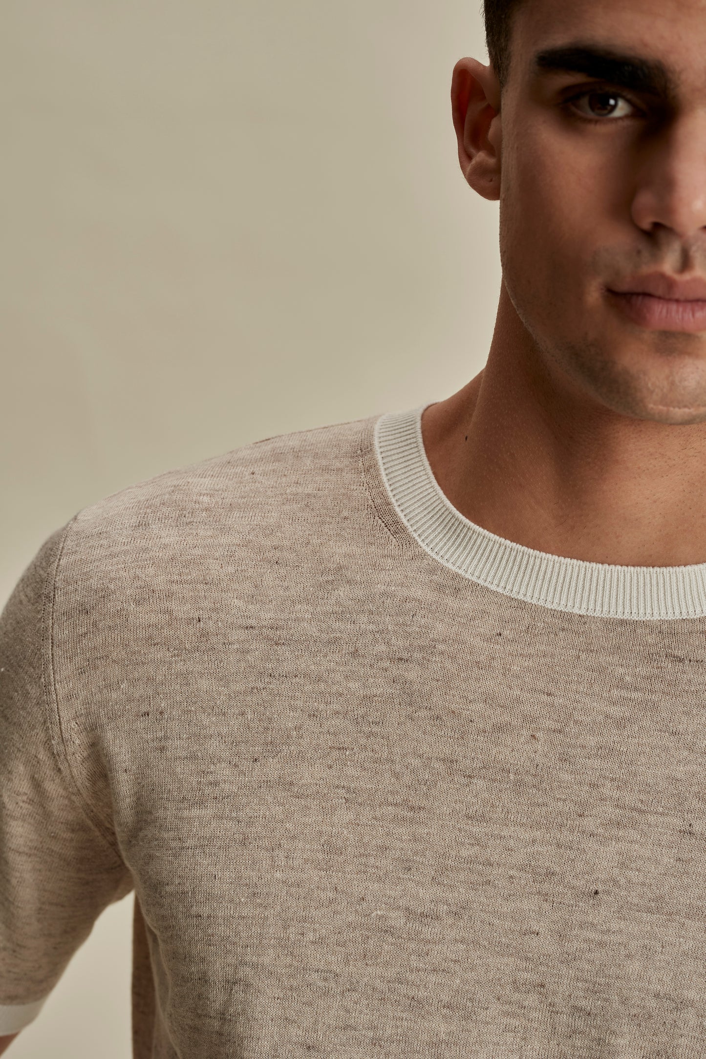 Linen Cotton Contrast Rib T-Shirt Sand White Detail Model Image