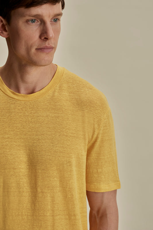 Linen Jersey T-Shirt canary Yellow Detail Model Image