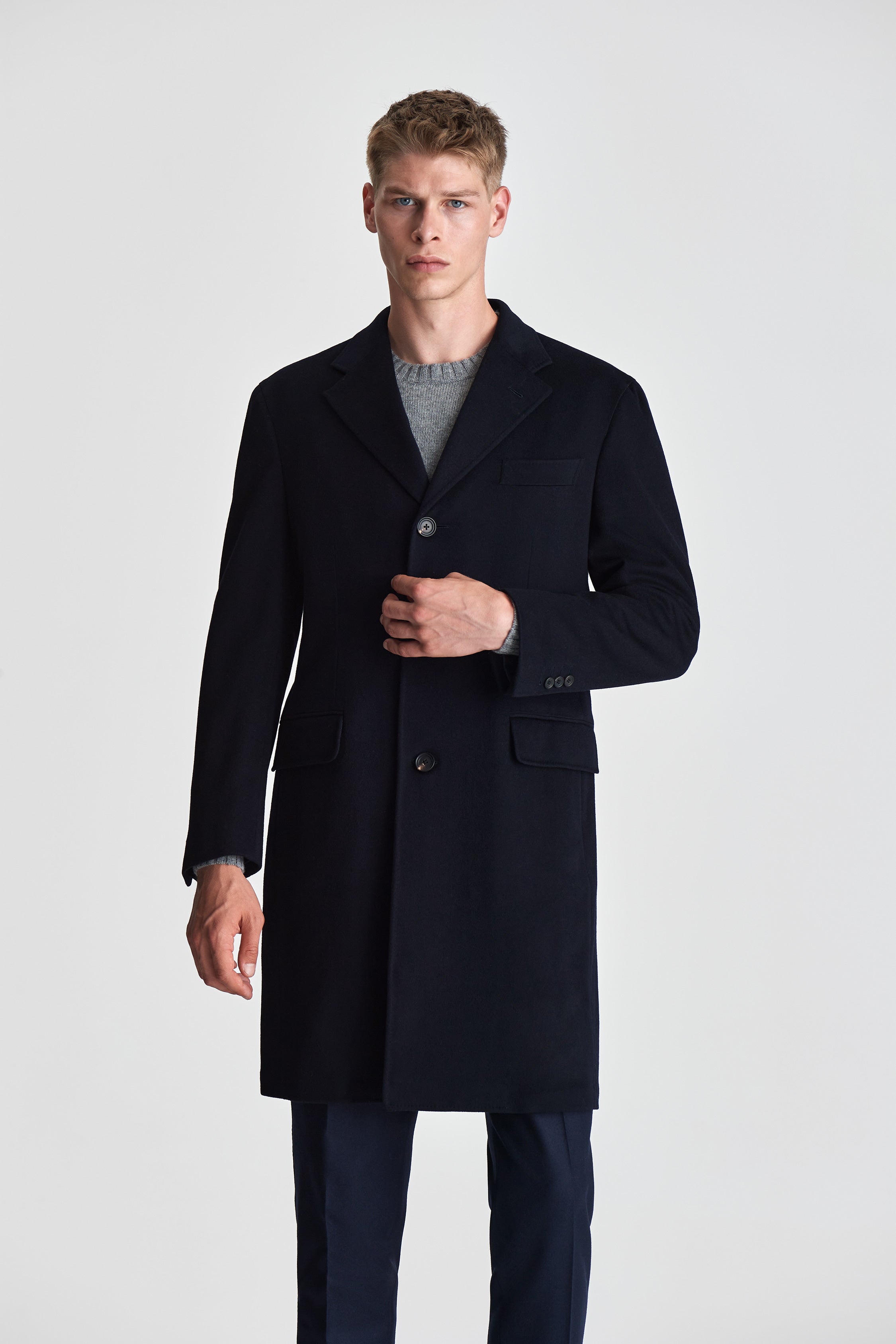 Single Breasted Wool Cashmere Overcoat Navy Model Closed Cropped Image