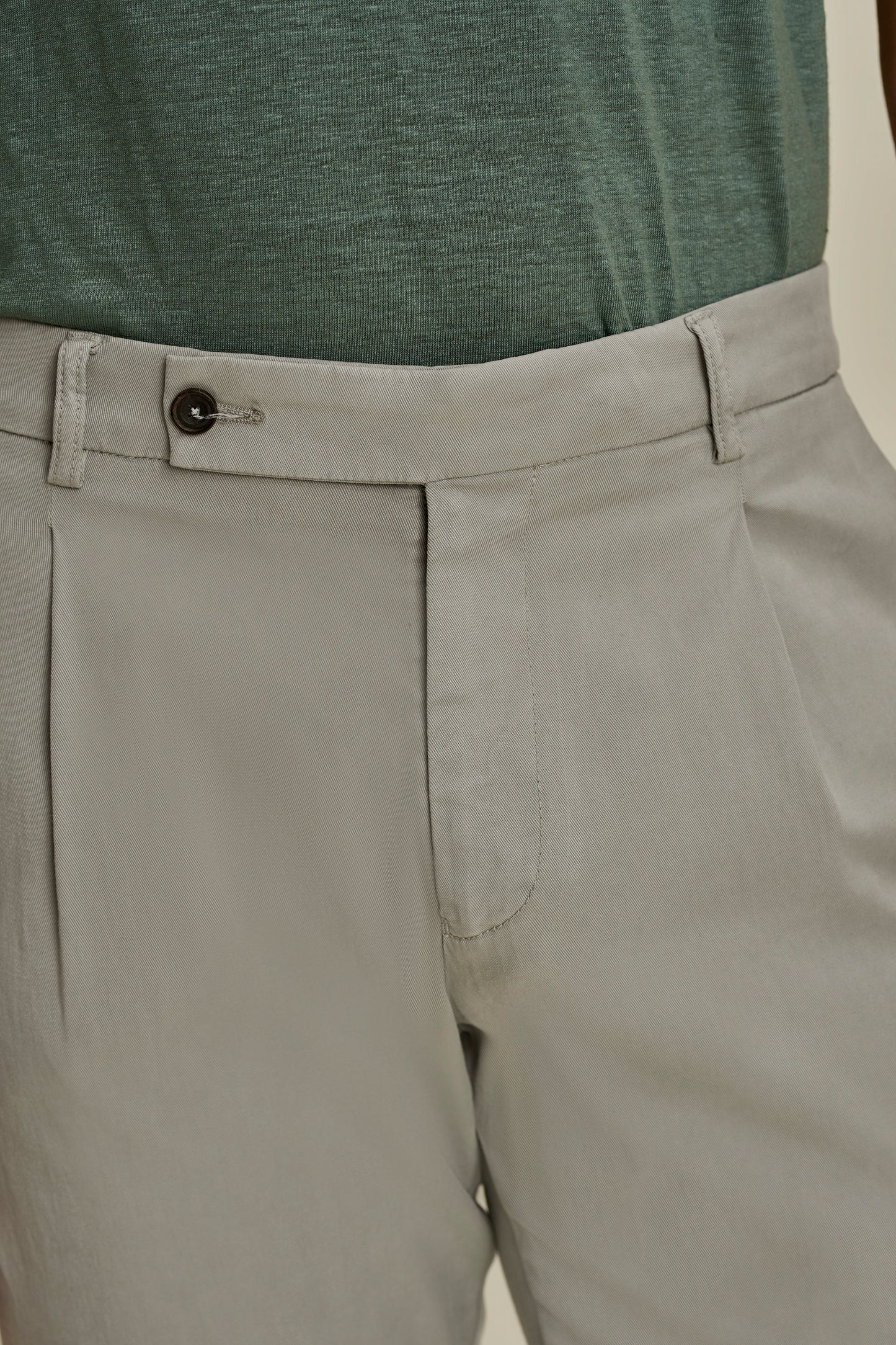 Cotton Single Pleat Chinos Taupe Detail Model Image