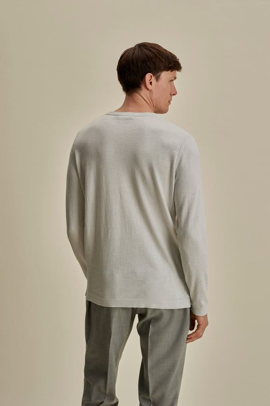Cotton Cashmere Extrafine Crew Neck Sweater Grey Back Mid Crop Model Image