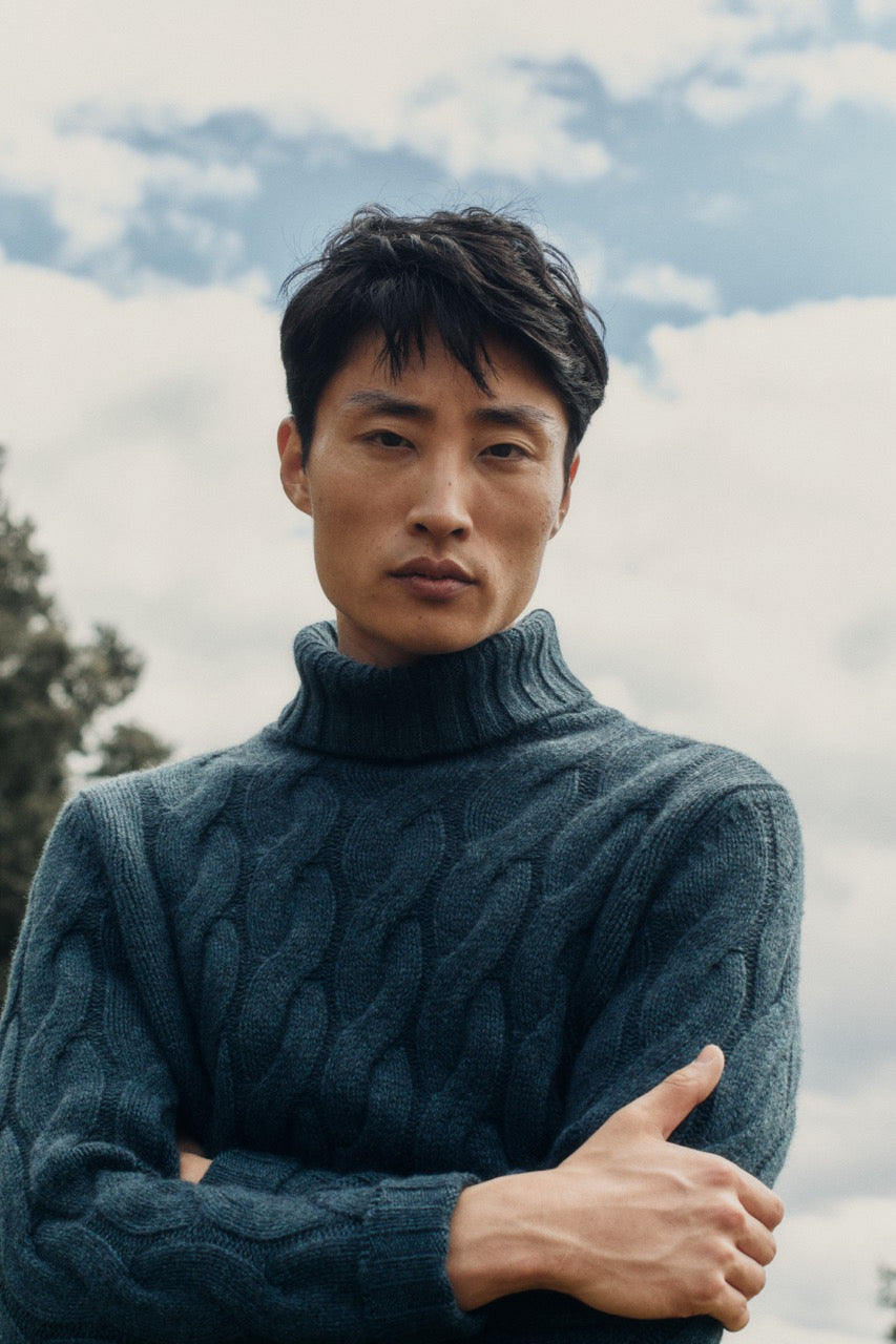 Chunky Cashmere Cable Knit Sweater Moss Blue Campaign Image