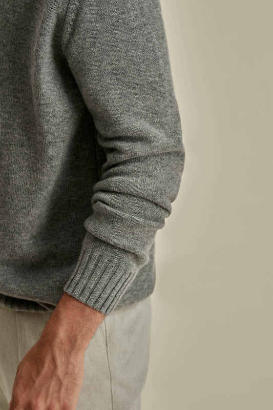 Cashmere Crew Neck Sweater Grey Model Sleeve Image