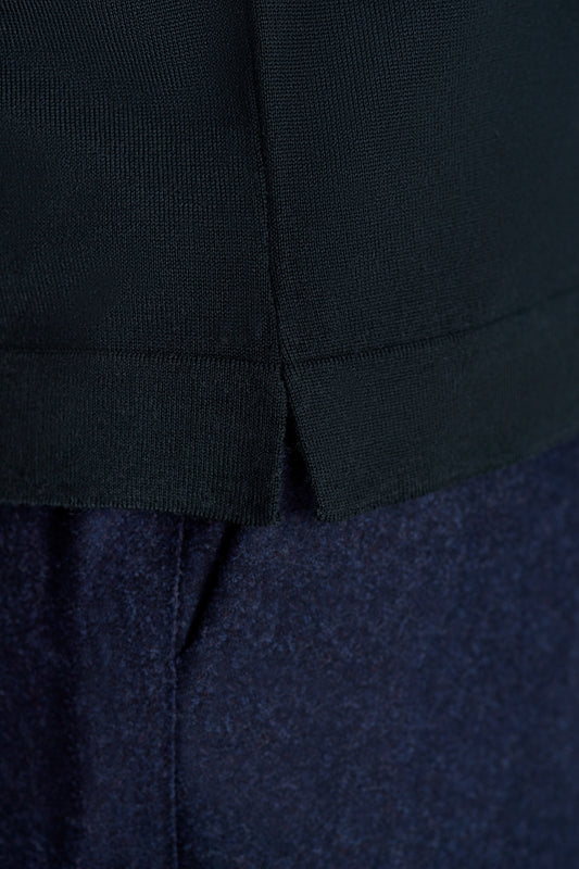 Merino Wool Extrafine Long Sleeve Polo Shirt Forrest Green Model Detail Image