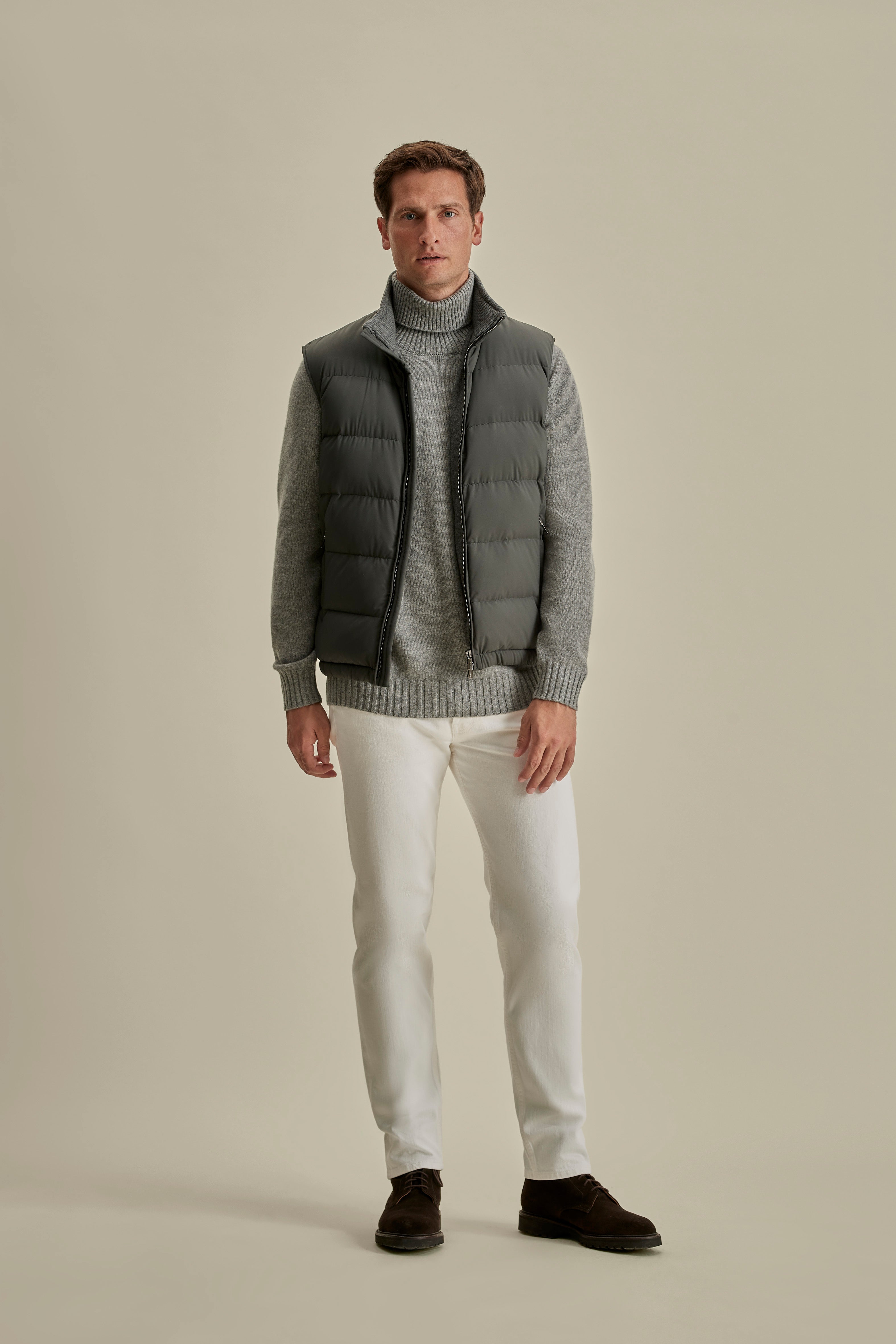 Japanese Nylon Gilet Graphite Model Image