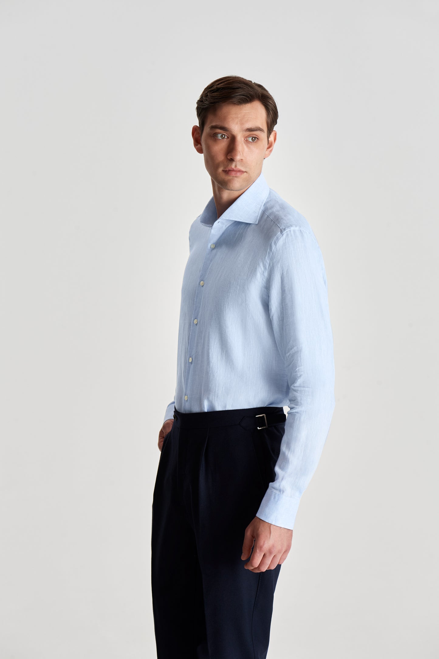 Cutaway Collar Linen Shirt Slate Blue Model Crop Image