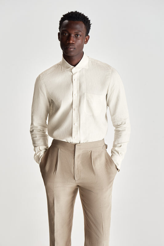 Cutaway Collar Linen Pocket Shirt Beige Crop Model Image