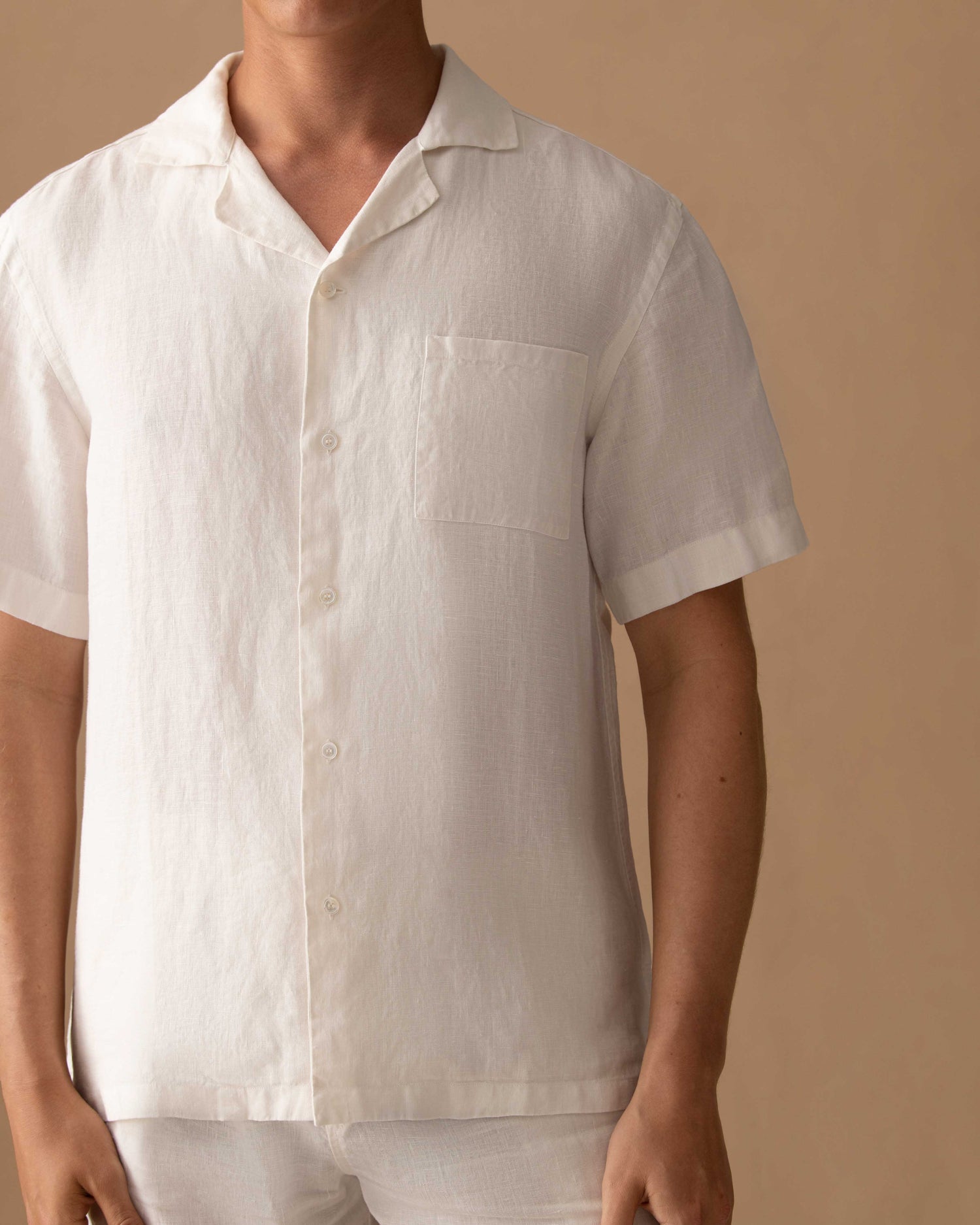 Linen Short Sleeve Shirt White Cropped Model Image