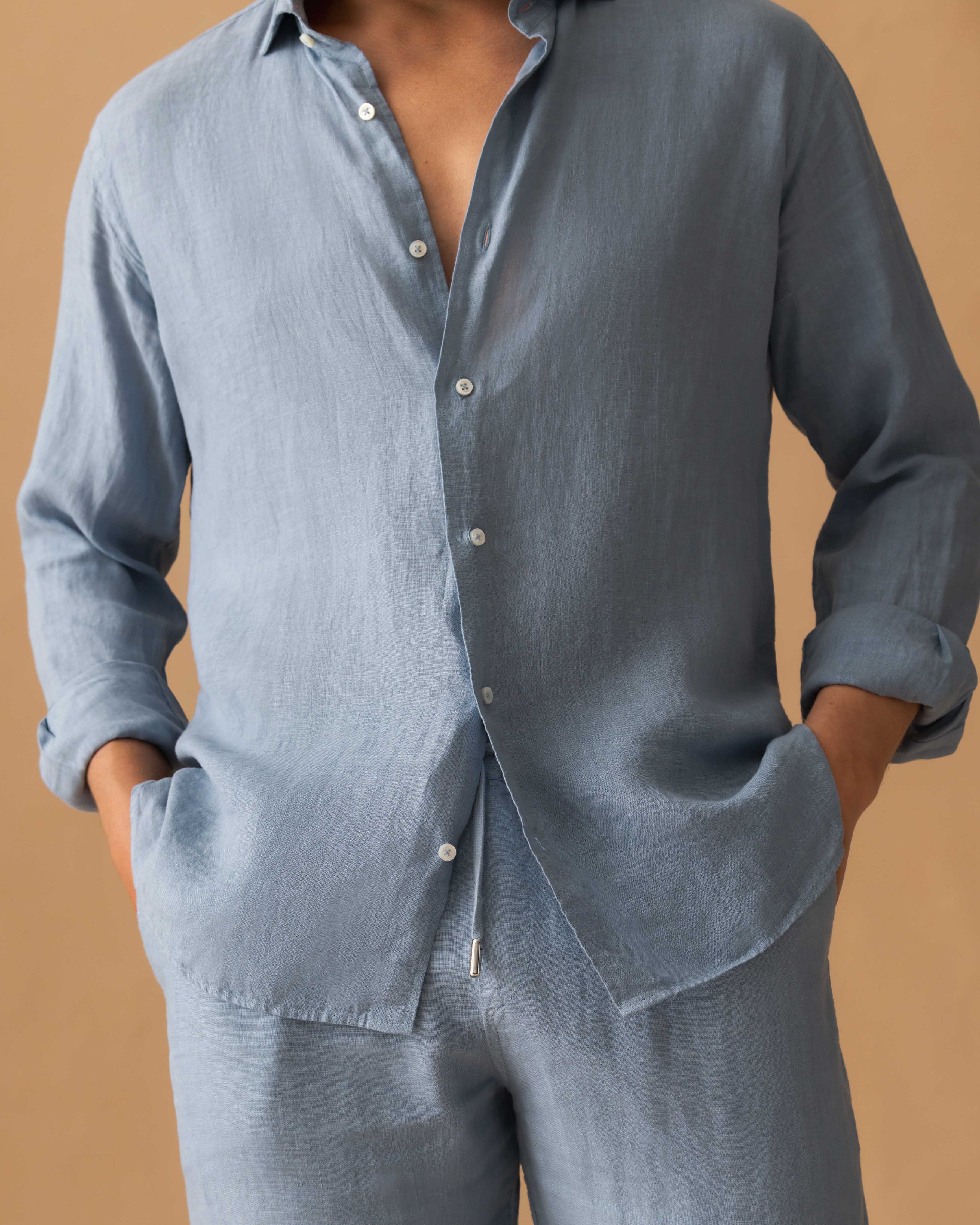 Linen Cutaway Collar Shirt Denim Model Close Image