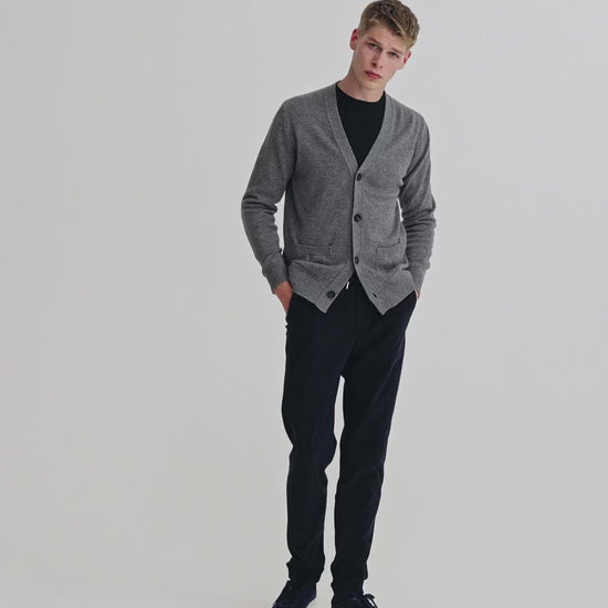 Wool Cashmere Lightweight Cardigan Grey Model Video