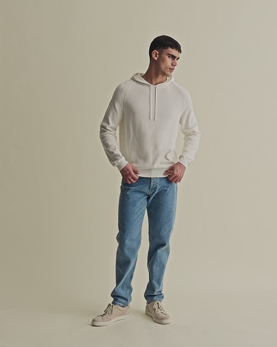 Cotton Cable Hoodie White Model Video