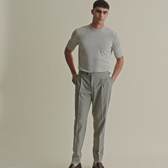 Crepe Cotton T-Shirt Grey Model Video