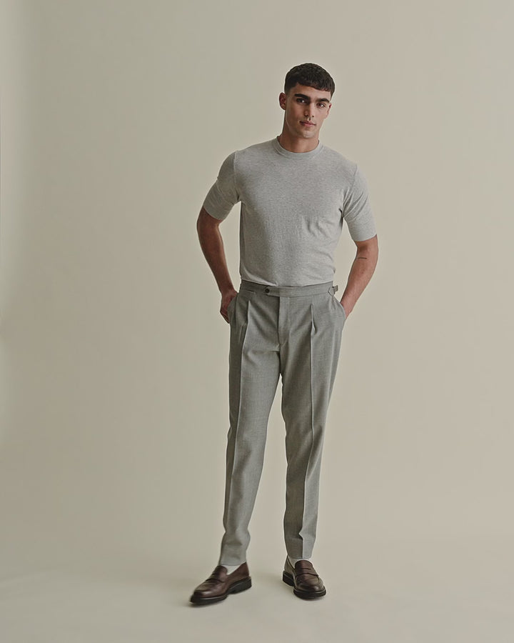 Crepe Cotton T-Shirt Grey Model Video