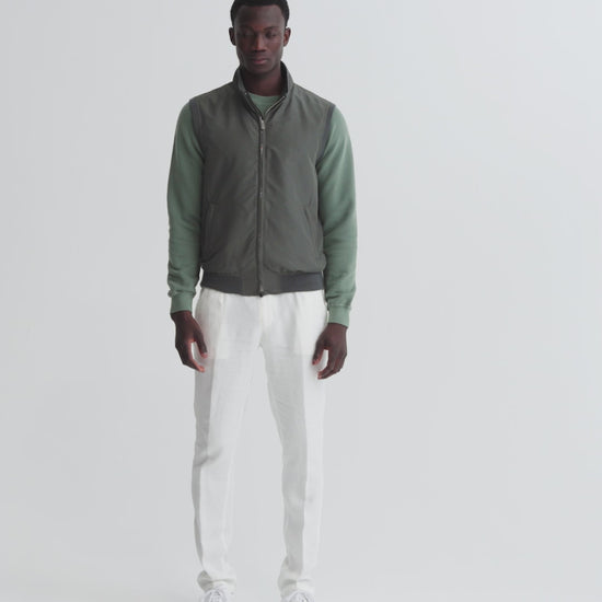 Japanese Nylon Gilet Military Green Model Video