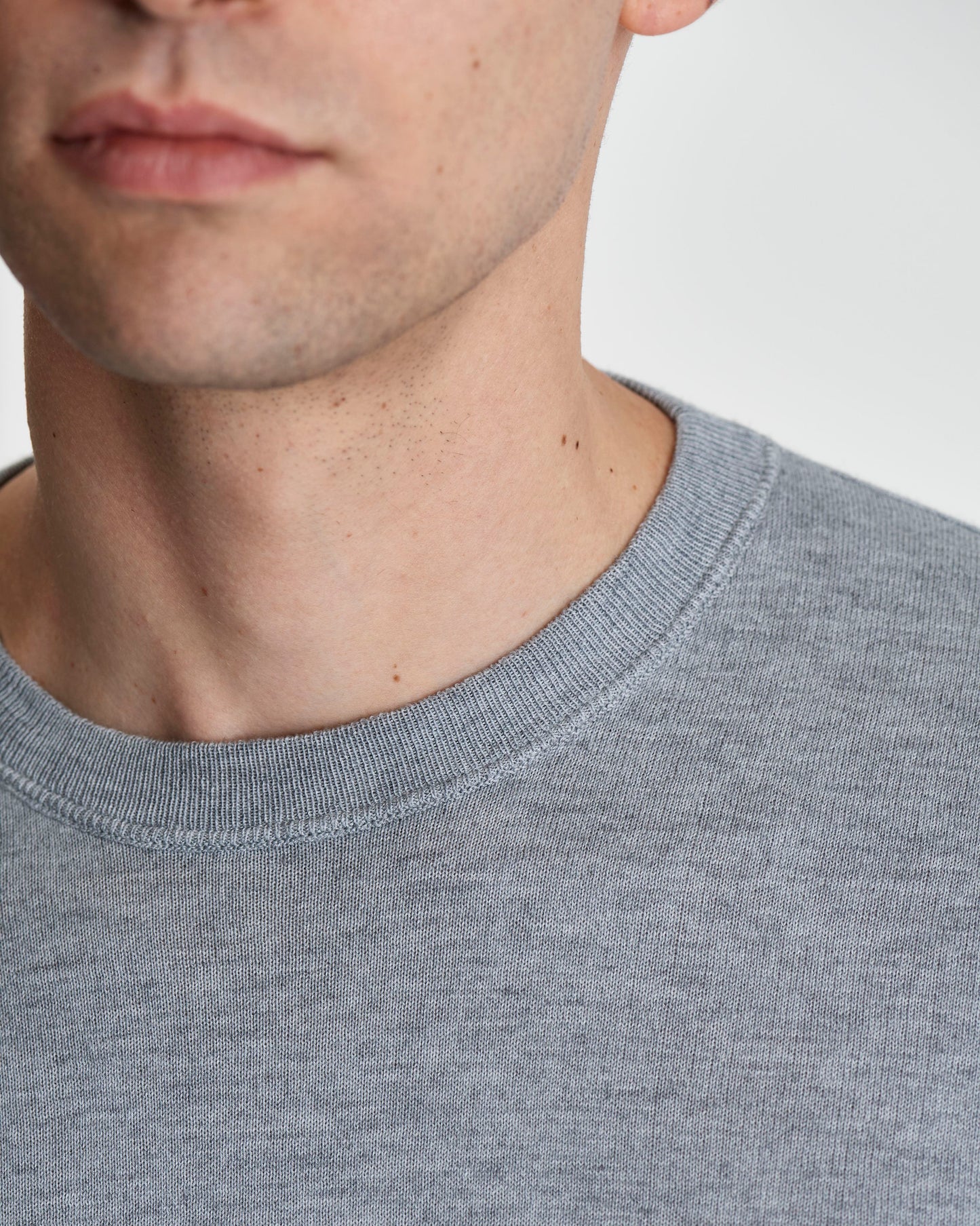 Fine Gauge Cotton Sweater Grey Model Neckline Detail