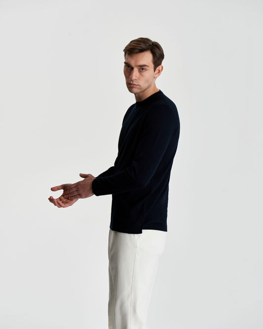 Fine Gauge Cotton Sweater Navy Model Side image