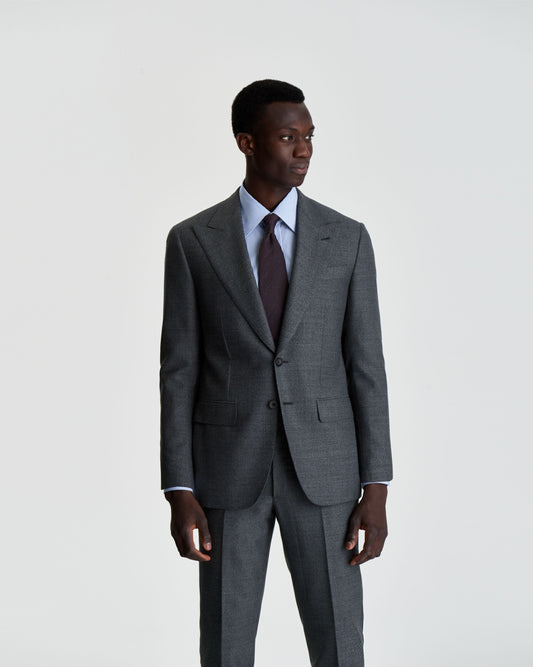 Single Breasted Wool Peak Lapel Suit Grey Model 3/4 Length