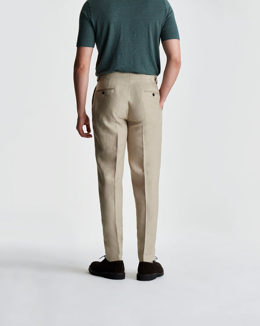 Linen Single Pleat Trousers Beige Model Back