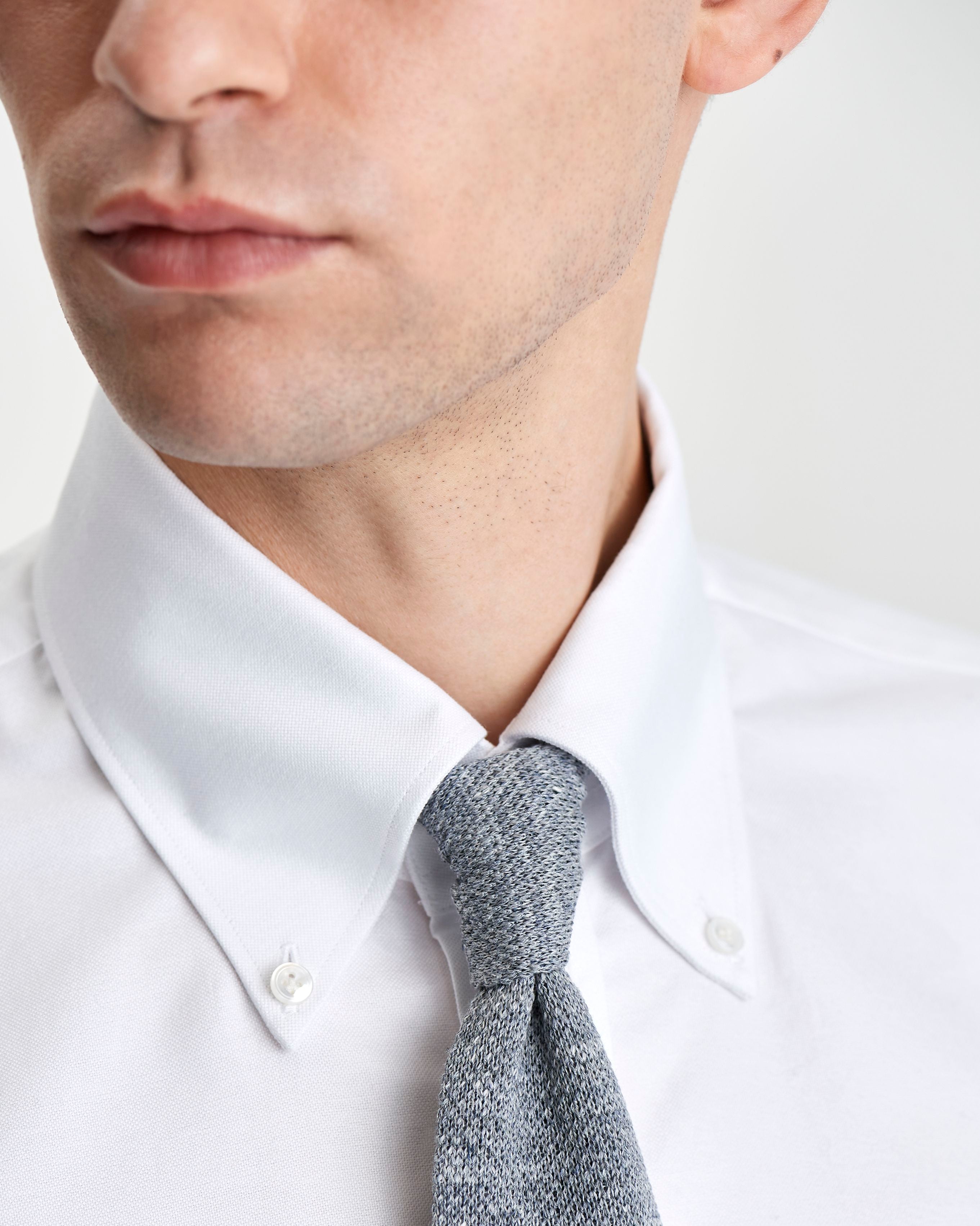 Casual Button Down Cotton Oxford Shirt White Model Collar
